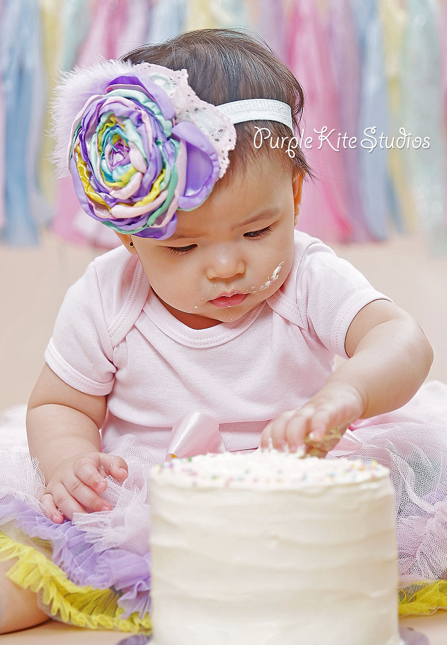 Aiyah's Pre-birthday and Smash the Cake Photography by Purple Kite Studios